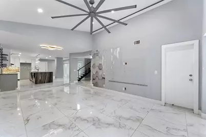 2055 NW 9th St, Delray Beach, FL 33445 - Photo 14