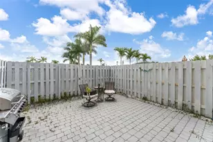 1461 SE 26th Rd, Homestead, FL 33035 - Photo 16