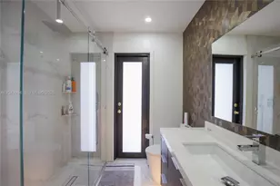 12021 NW 29th Pl, Sunrise, FL 33323 - Photo 14