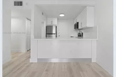 401 Ocean Dr #403, Miami Beach, FL 33139 - Photo 6