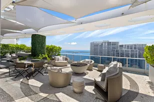 200 Biscayne Blvd Way, Miami, FL 33131 - Photo 2