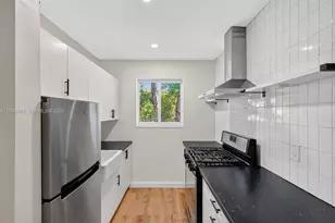 428 Collins Ave, Miami Beach, FL 33139 - Photo 8