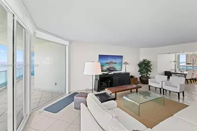 5025 Collins Ave #1707, Miami Beach, FL 33140 - Photo 30