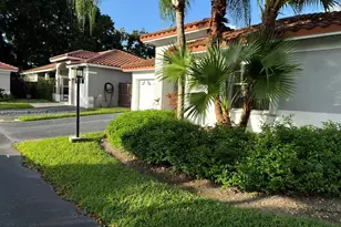 5758 NW 97th Pl, Doral, FL 33178 - Photo 2