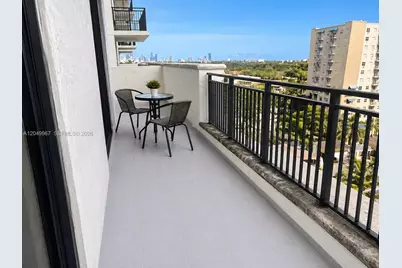 888 S Douglas Rd #810, Coral Gables, FL 33134 - Photo 6