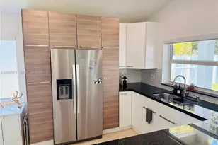646 Stanton Dr, Weston, FL 33326 - Photo 2