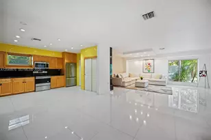 11530 NE 22nd Dr, North Miami, FL 33181 - Photo 12