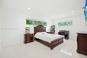 11530 NE 22nd Dr, North Miami, FL 33181 - Photo 30