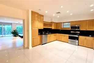 11530 NE 22nd Dr, North Miami, FL 33181 - Photo 14