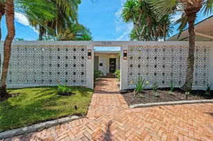 11530 NE 22nd Dr, North Miami, FL 33181 - Photo 1