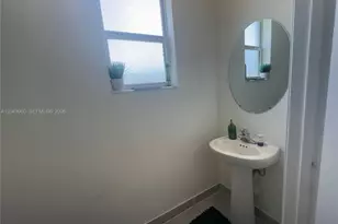 1886 SE 26th Rd, Homestead, FL 33035 - Photo 18