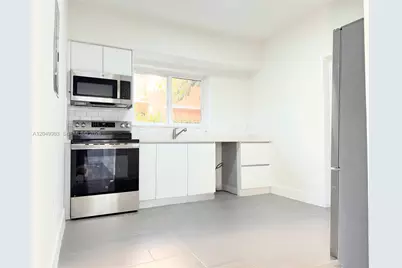 7325 Byron Ave #8, Miami Beach, FL 33141 - Photo 10