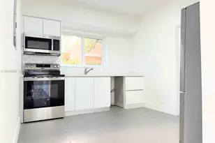 7325 Byron Ave, Miami Beach, FL 33141 - Photo 10