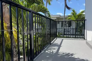 7325 Byron Ave, Miami Beach, FL 33141 - Photo 4
