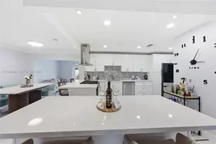 9771 NW 24th Pl, Sunrise, FL 33322 - Photo 8