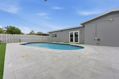 9771 NW 24th Pl, Sunrise, FL 33322 - Photo 28