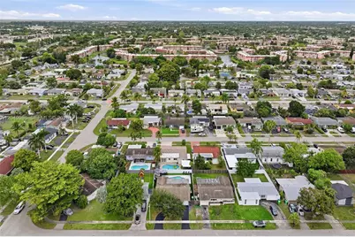 9771 NW 24th Pl, Sunrise, FL 33322 - Photo 32