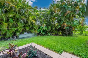 7569 Parkside Ln, Margate, FL 33063 - Photo 38