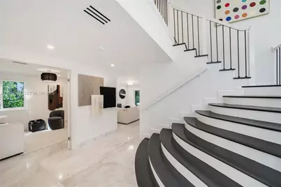 [Address not provided], Miami, FL 33139 - Photo 34