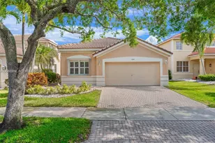 1414 Banyan Way, Weston, FL 33327 - Photo 1