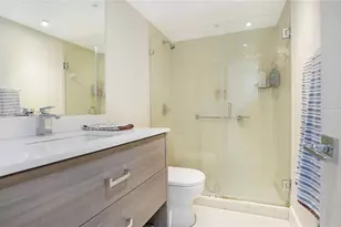 4301 Collins Ave, Miami Beach, FL 33140 - Photo 8