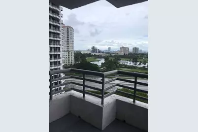 3300 NE 191st St #1412, Aventura, FL 33180 - Photo 18