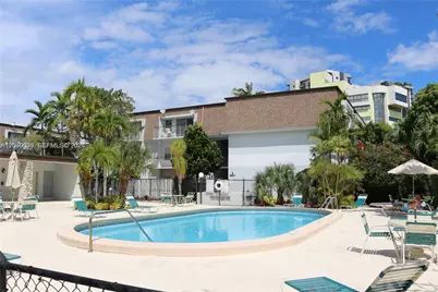 9611 SW 77th Ave #306A, Miami, FL 33156 - Photo 1