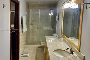 5123 NW 106th Ave, Doral, FL 33178 - Photo 10