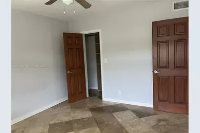 1000 SE 15th St #205, Fort Lauderdale, FL 33316 - Photo 14