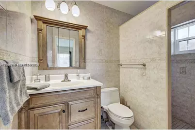221 SE 9th Ave #112, Pompano Beach, FL 33060 - Photo 8