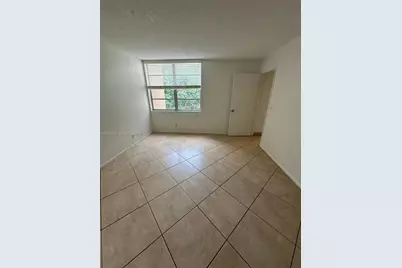 9410 Live Oak Pl #305, Davie, FL 33324 - Photo 8