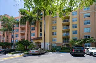 19555 E Country Club Dr, Aventura, FL 33180 - Photo 2