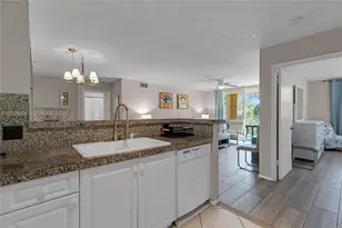 19555 E Country Club Dr, Aventura, FL 33180 - Photo 14