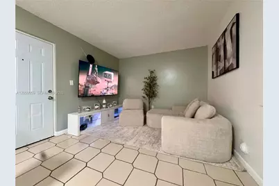 10765 SW 4th St #3, Sweetwater, FL 33174 - Photo 2