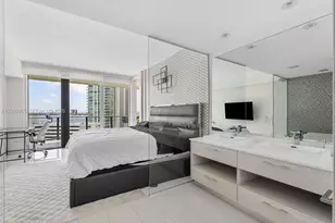 650 NE 32nd St, Miami, FL 33137 - Photo 12