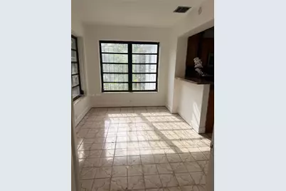 341 Aladdin St, Opa-Locka, FL 33054 - Photo 6