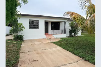 341 Aladdin St, Opa Locka, FL 33054 - Photo 2