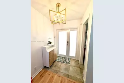 9833 NW 5th Ct, Plantation, FL 33324 - Photo 6