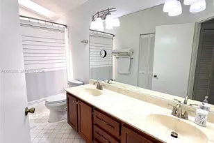9833 NW 5th Ct, Plantation, FL 33324 - Photo 32