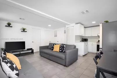 416 NW 58th Ave, Miami, FL 33126 - Photo 4