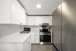 416 NW 58th Ave, Miami, FL 33126 - Photo 6