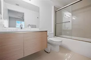 600 NE 27th St, Miami, FL 33137 - Photo 24