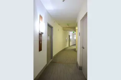 1750 N Bayshore Dr #3411, Miami, FL 33132 - Photo 10