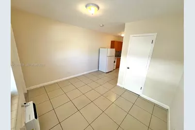 710 NE 85th St #14, Miami, FL 33138 - Photo 2