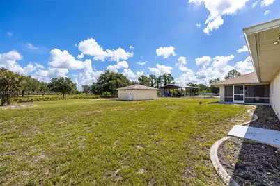 7764 14th Pl, Labelle, FL 33935 - Photo 32