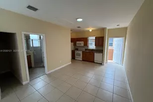 17021 SW 96th St, Miami, FL 33196 - Photo 6
