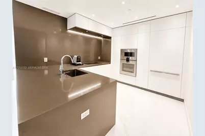 300 Biscayne Boulevard Way #2609W, Miami, FL 33131 - Photo 14
