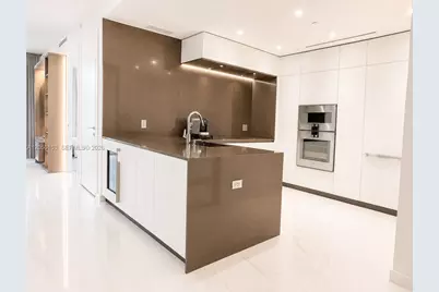300 Biscayne Boulevard Way #2609W, Miami, FL 33131 - Photo 6
