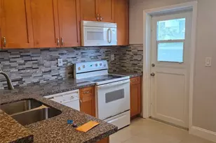 13215 NE 6th Ave, North Miami, FL 33161 - Photo 2