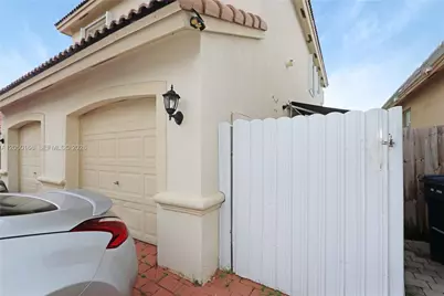 23945 SW 108th Pl, Homestead, FL 33032 - Photo 1